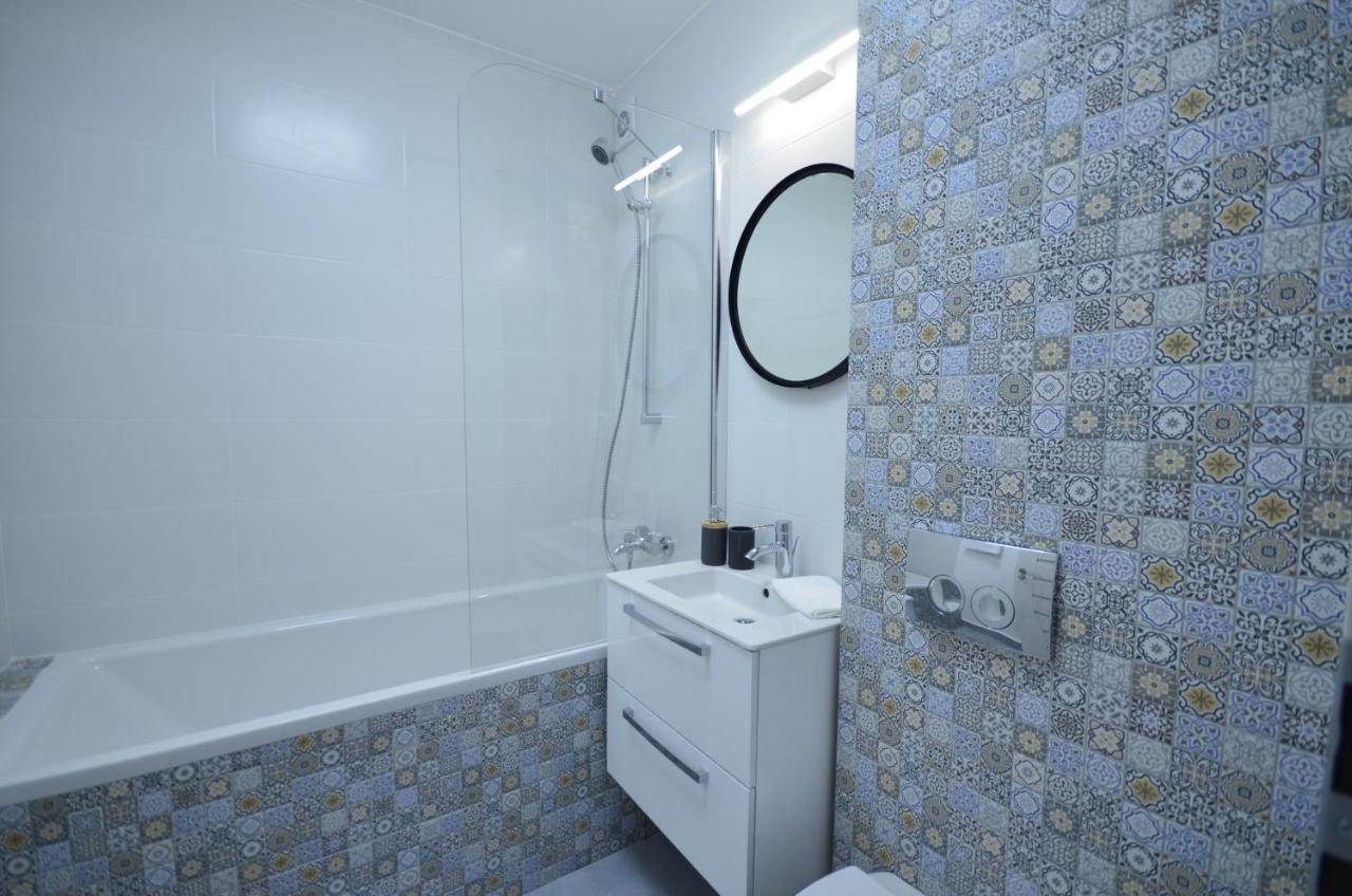 Daniel Luxury Apartment คลูจ-นาโปกา ภายนอก รูปภาพ
