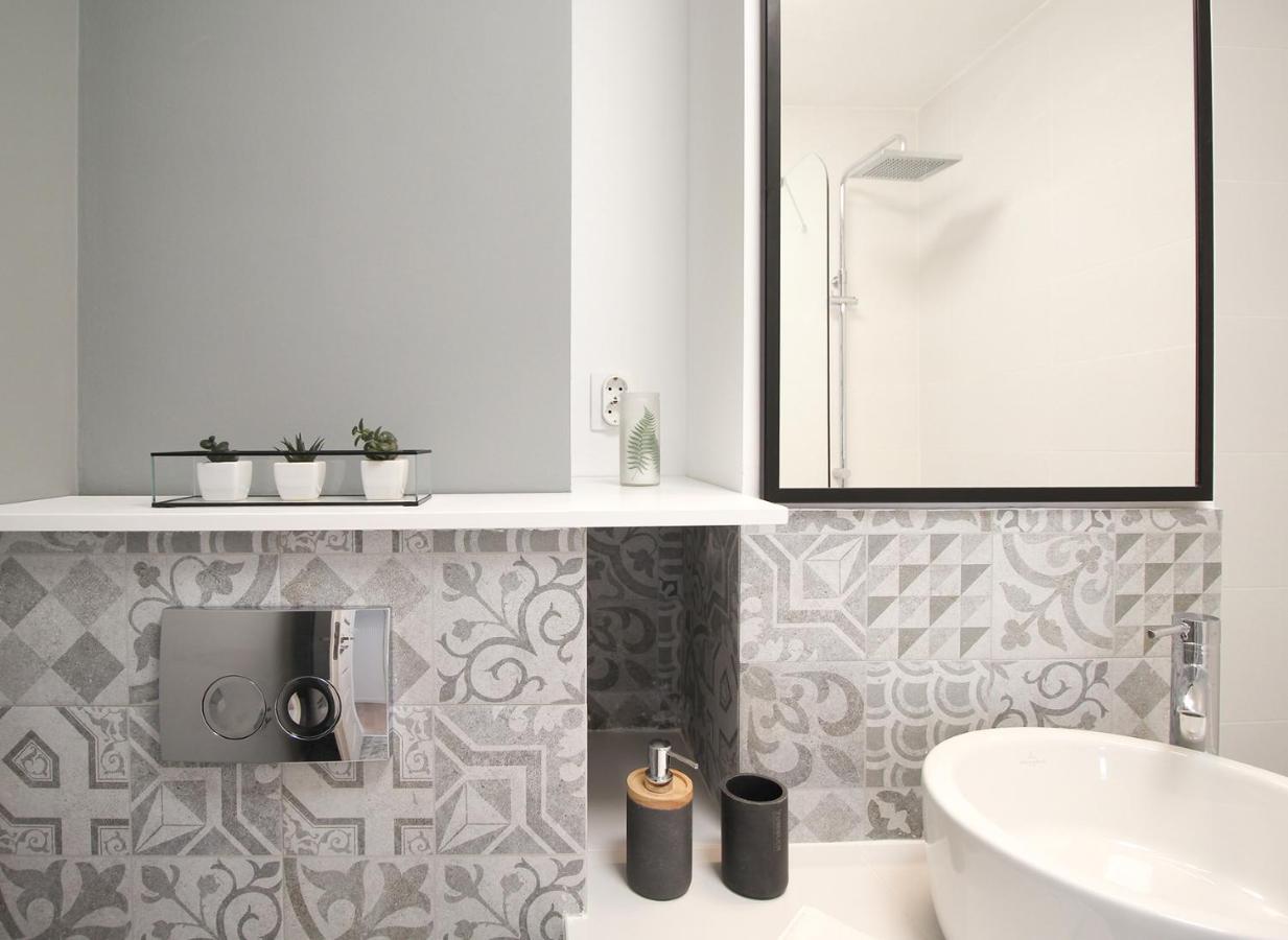 Daniel Luxury Apartment คลูจ-นาโปกา ภายนอก รูปภาพ
