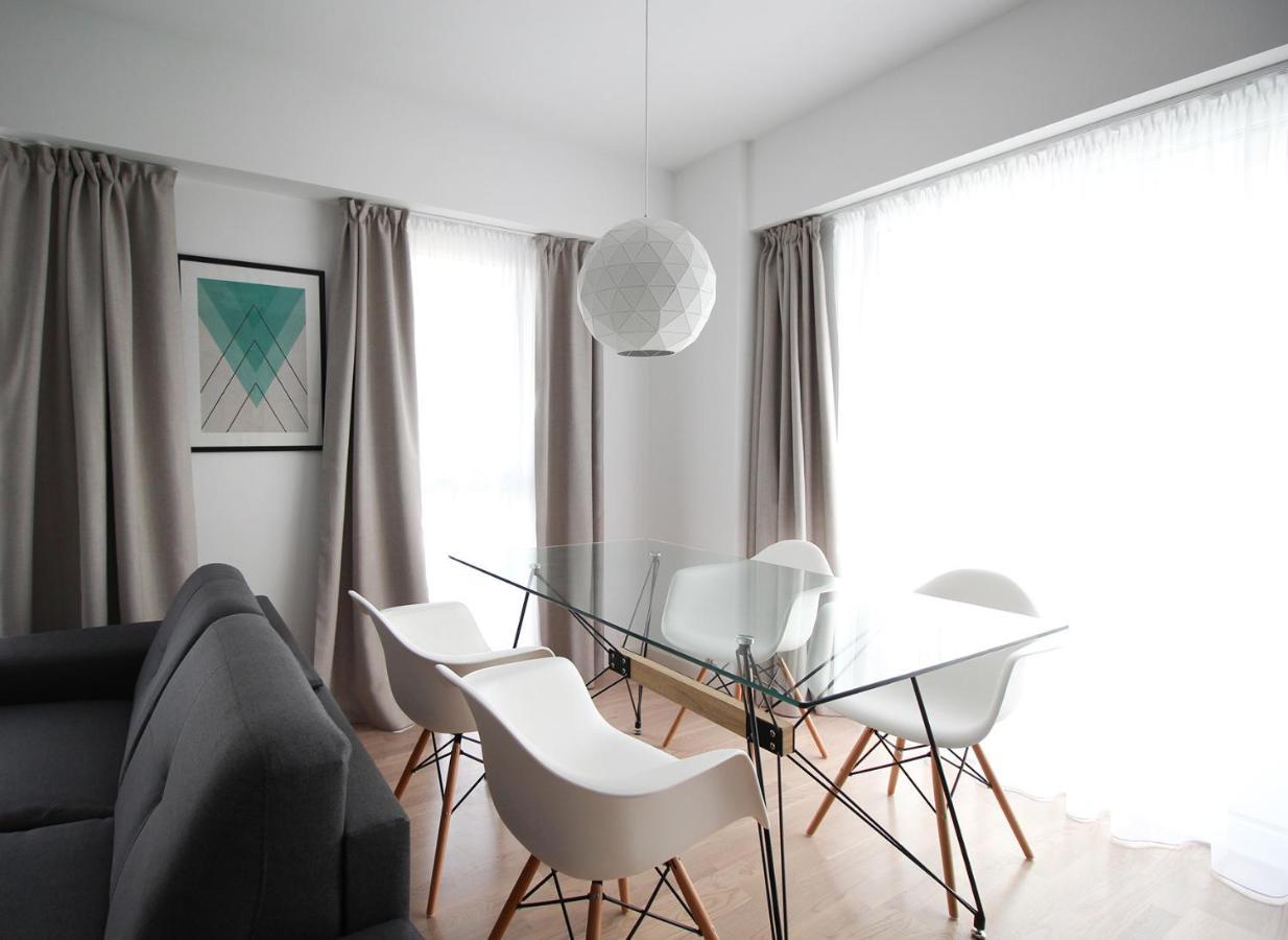 Daniel Luxury Apartment คลูจ-นาโปกา ภายนอก รูปภาพ