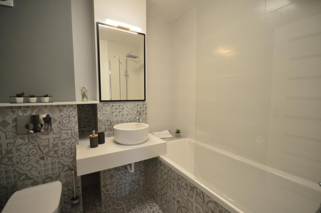 Daniel Luxury Apartment คลูจ-นาโปกา ภายนอก รูปภาพ