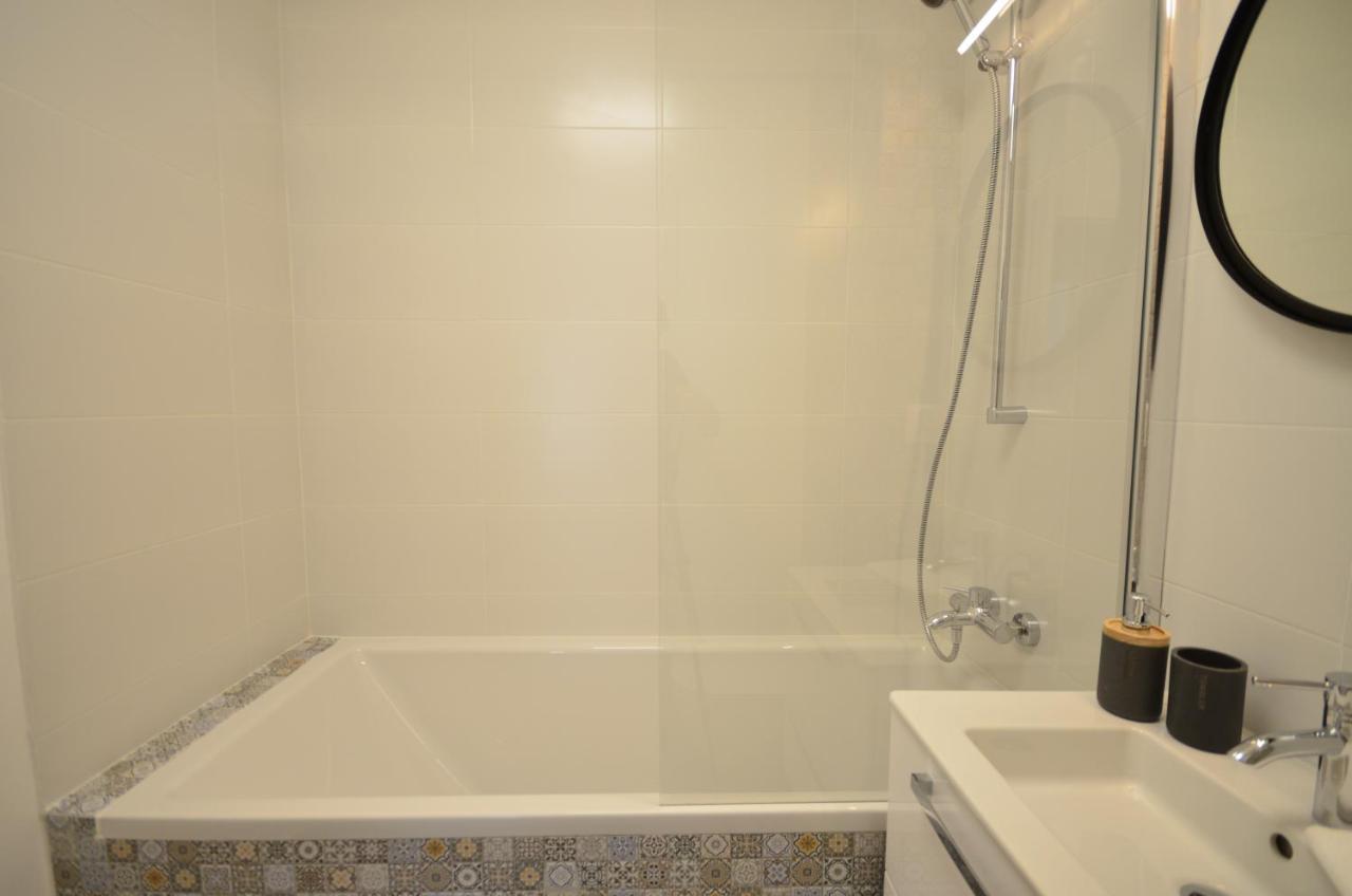 Daniel Luxury Apartment คลูจ-นาโปกา ภายนอก รูปภาพ